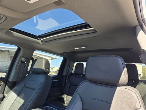 Used 2024 GMC Sierra 1500 Denali w/ Denali Reserve Package image 19