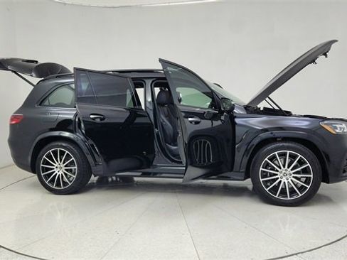 Used 2025 Mercedes-Benz GLS 450 4MATIC image 78