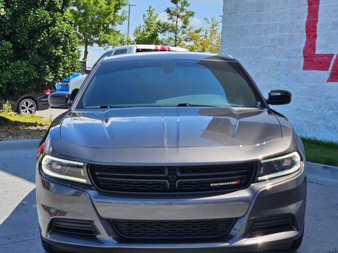 Used 2023 Dodge Charger SXT RWD image 2