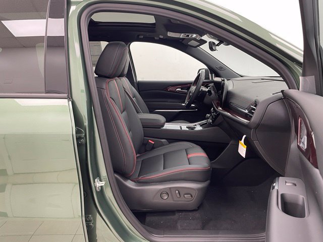 New 2027 Chevrolet Traverse RS w/ LPO, Floor Liner Package AWD/4WD image 17