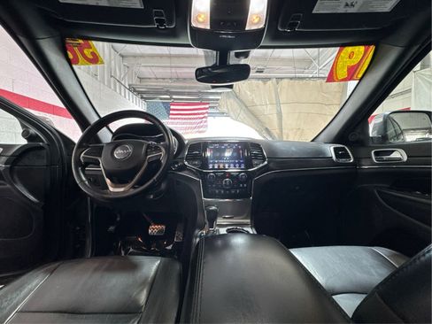 Used 2019 Jeep Grand Cherokee Limited image 22