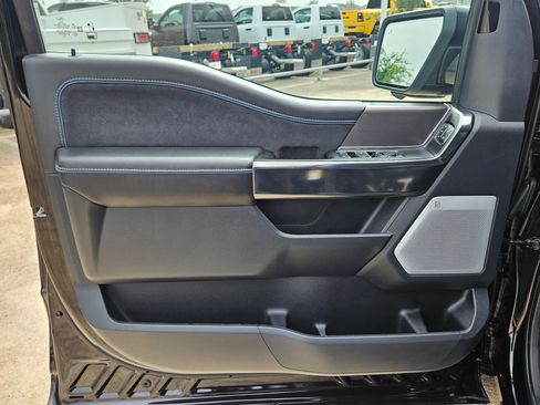 Certified 2025 Ford F150 Platinum w/ Equipment Group 702A High AWD/4WD image 14