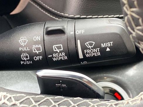 Certified 2023 Jeep Grand Cherokee Altitude image 21