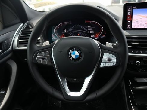 Used 2025 BMW X4 xDrive30i image 14