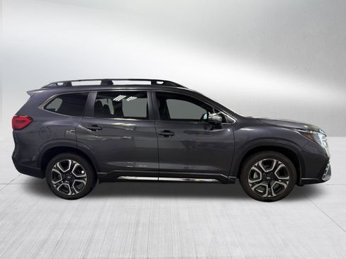 Used 2023 Subaru Ascent Limited w/ Technology Package image 8