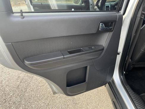 Used 2012 Ford Escape Limited image 10