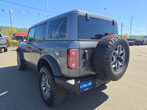 Certified 2025 Ford Bronco Badlands AWD/4WD image 3