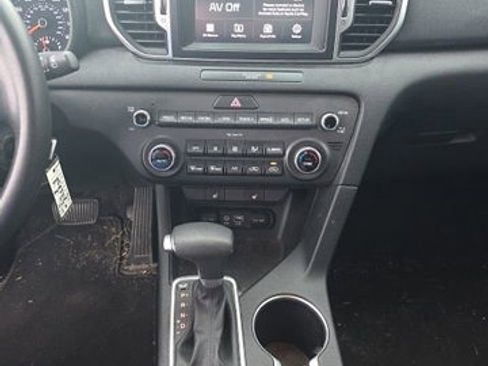Used 2018 Kia Sportage LX w/ LX Popular Package image 25