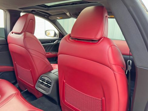Used 2021 Maserati Ghibli Trofeo RWD image 34