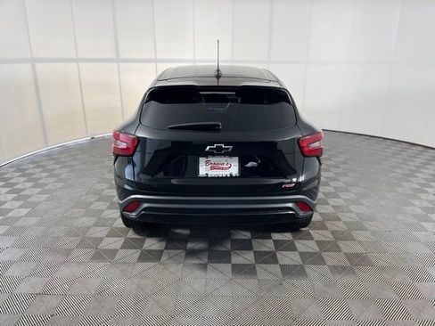 Used 2024 Chevrolet Trax RS FWD image 6