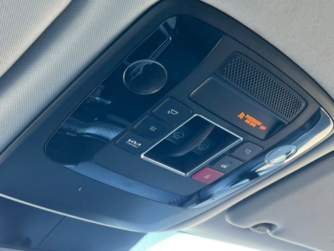 Used 2024 Kia Carnival SX Prestige image 25