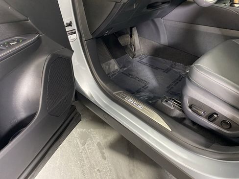 Used 2024 Lexus RX 350 Premium w/ Convenience Package image 24