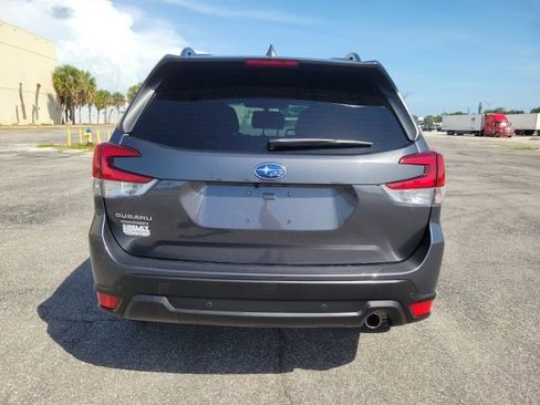 Used 2023 Subaru Forester Limited AWD/4WD image 6