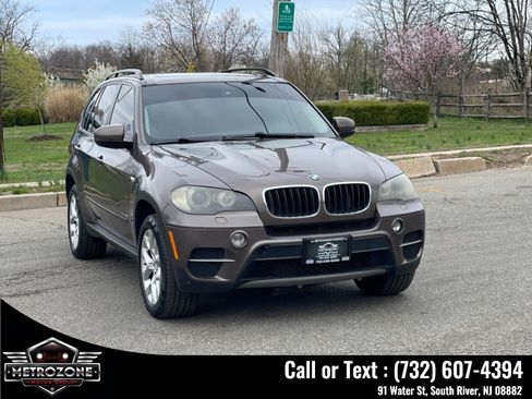 Used 2011 BMW X5 xDrive35i w/ Technology Pkg AWD/4WD image 14