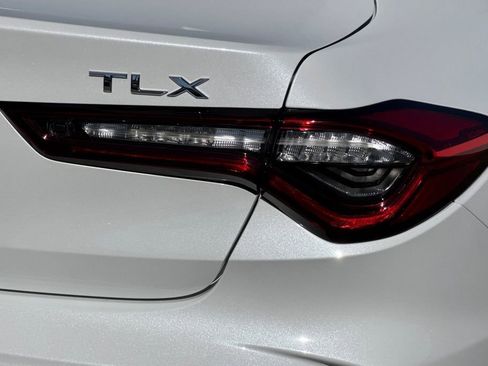 Certified 2025 Acura TLX w/ Technology Package image 36