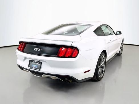 Used 2017 Ford Mustang GT Premium image 7
