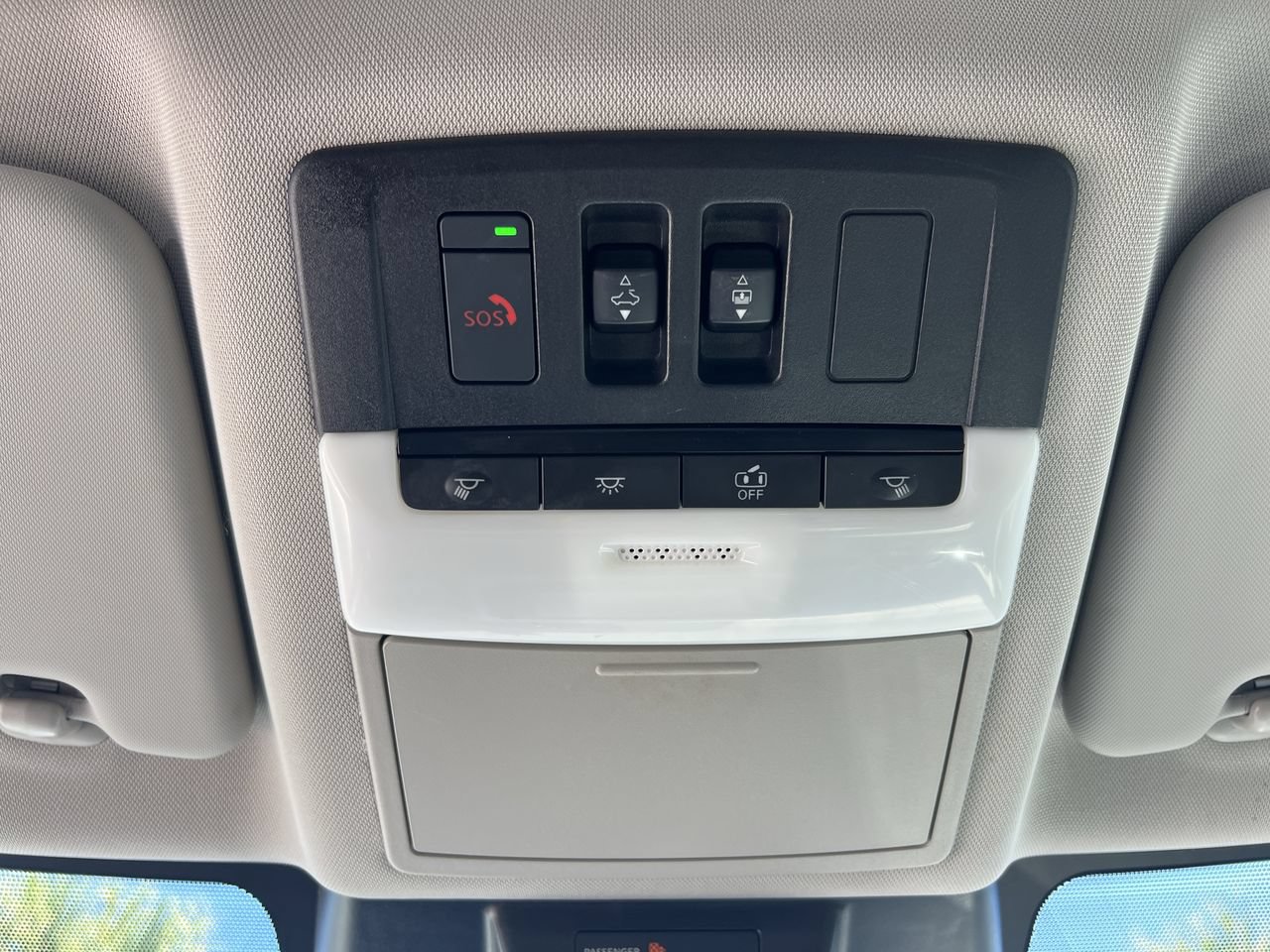 Used 2023 Nissan Rogue SL w/ SL Premium Package FWD image 29