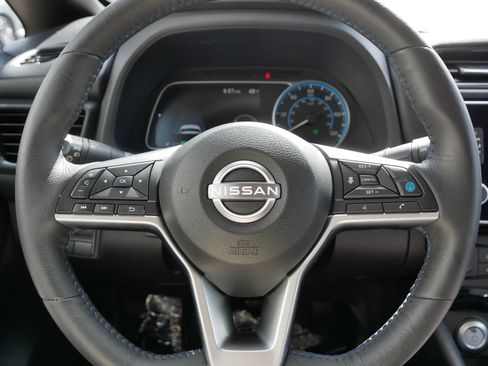 Used 2025 Nissan Leaf SV Plus FWD image 25