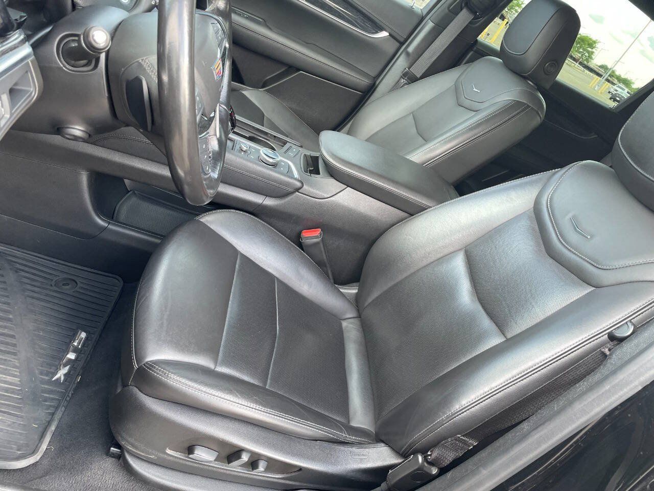 Used 2022 Cadillac XT5 Premium Luxury AWD/4WD image 18