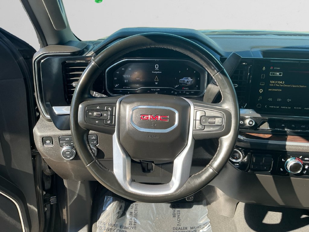 Used 2025 GMC Sierra 1500 SLT AWD/4WD image 12