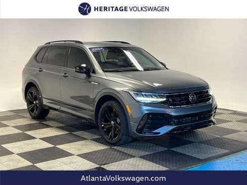Certified 2023 Volkswagen Tiguan SE R-Line FWD image 1