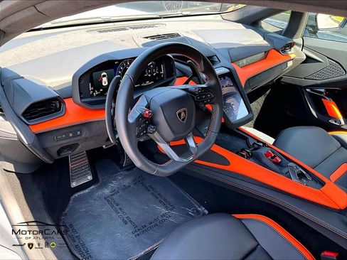 Used 2026 Lamborghini Temerario AWD/4WD image 6