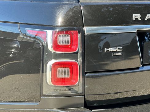 Used 2020 Land Rover Range Rover HSE image 14