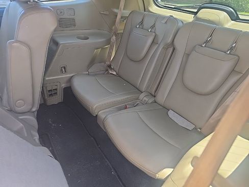 Used 2013 Toyota Highlander Limited FWD image 11
