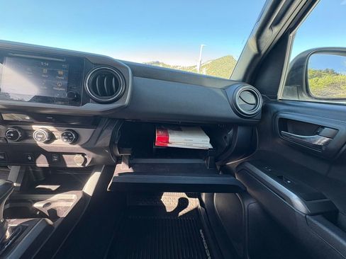 Used 2016 Toyota Tacoma TRD Sport w/ Towing Package image 24