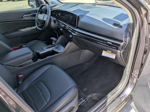 Certified 2026 Kia Sportage SX FWD image 13