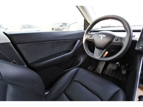 Used 2020 Tesla Model Y Long Range AWD/4WD image 9