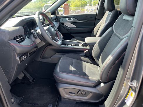 New 2026 Ford Explorer ST AWD/4WD image 16