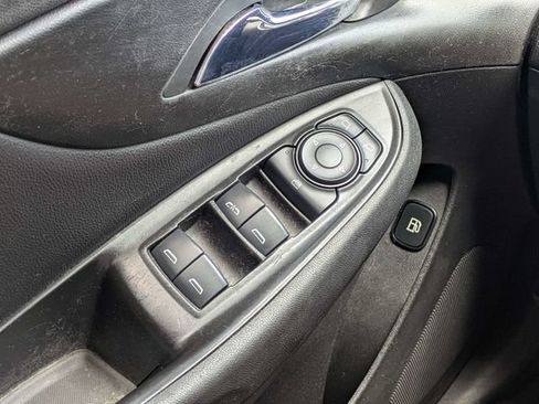 Used 2017 Chevrolet Volt LT FWD image 20