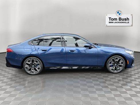 Certified 2025 BMW 530i xDrive w/ M Sport Package image 2