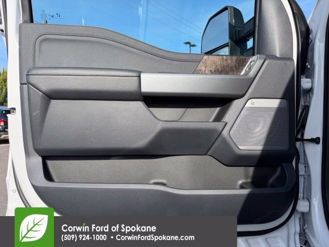 New 2026 Ford F350 Lariat w/ Tremor Off-Road Package AWD/4WD image 18