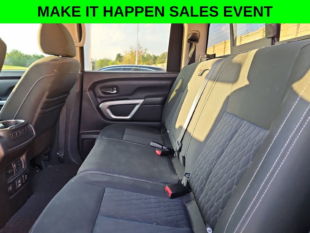 Used 2019 Nissan Titan SV w/ SV Convenience Package RWD image 22