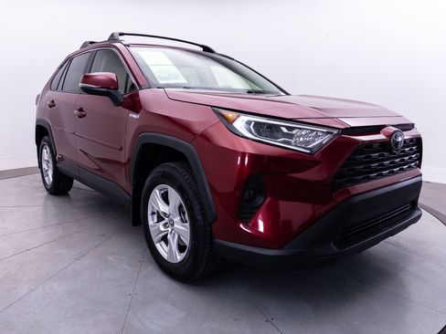 Used 2021 Toyota RAV4 XLE w/ Convenience Package AWD/4WD image 13