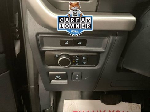 Used 2023 Ford Expedition Max XLT image 18