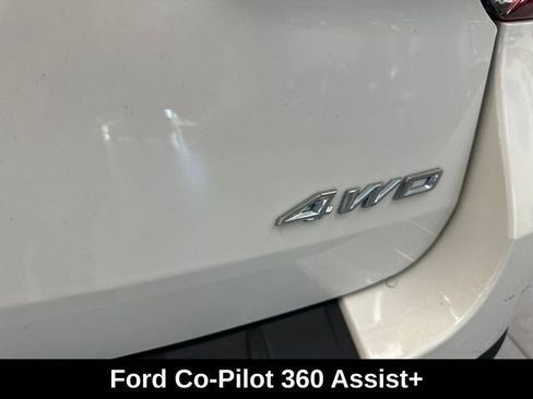 Used 2023 Ford Explorer XLT w/ Equipment Group 202A AWD/4WD image 7