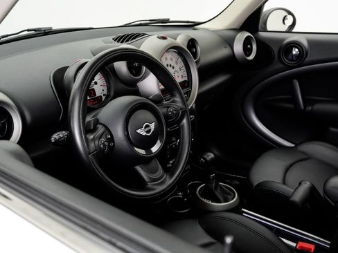 Used 2012 MINI Cooper Countryman S FWD image 4