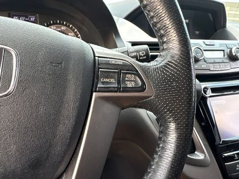 Used 2017 Honda Odyssey EX-L image 22