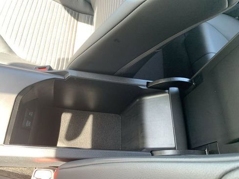 Used 2023 Toyota Camry SE image 26