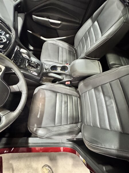 Used 2015 Ford Escape Titanium AWD/4WD image 7