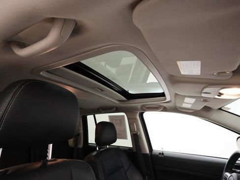 Used 2016 Jeep Compass High Altitude image 21