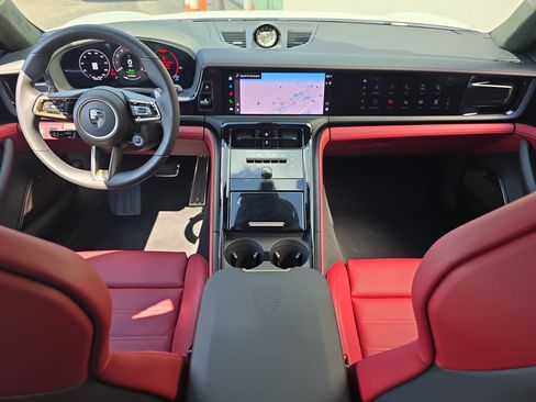 Certified 2025 Porsche Panamera Turbo AWD/4WD image 16