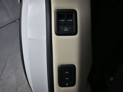 Used 2022 Land Rover Range Rover Long Wheelbase SE AWD/4WD image 16
