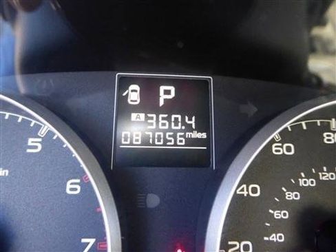 Used 2013 Subaru Outback 2.5i Premium w/ All-Weather Pkg image 12