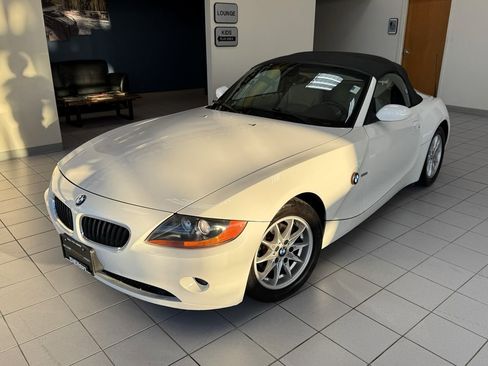 Used 2003 BMW Z4 2.5i image 34