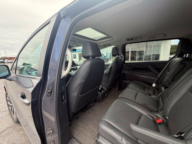 Used 2025 Honda Odyssey EX-L image 5