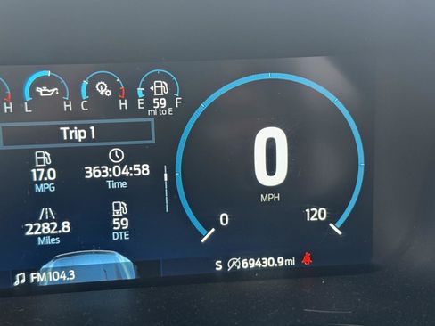 Used 2021 Ford F150 Lariat image 10